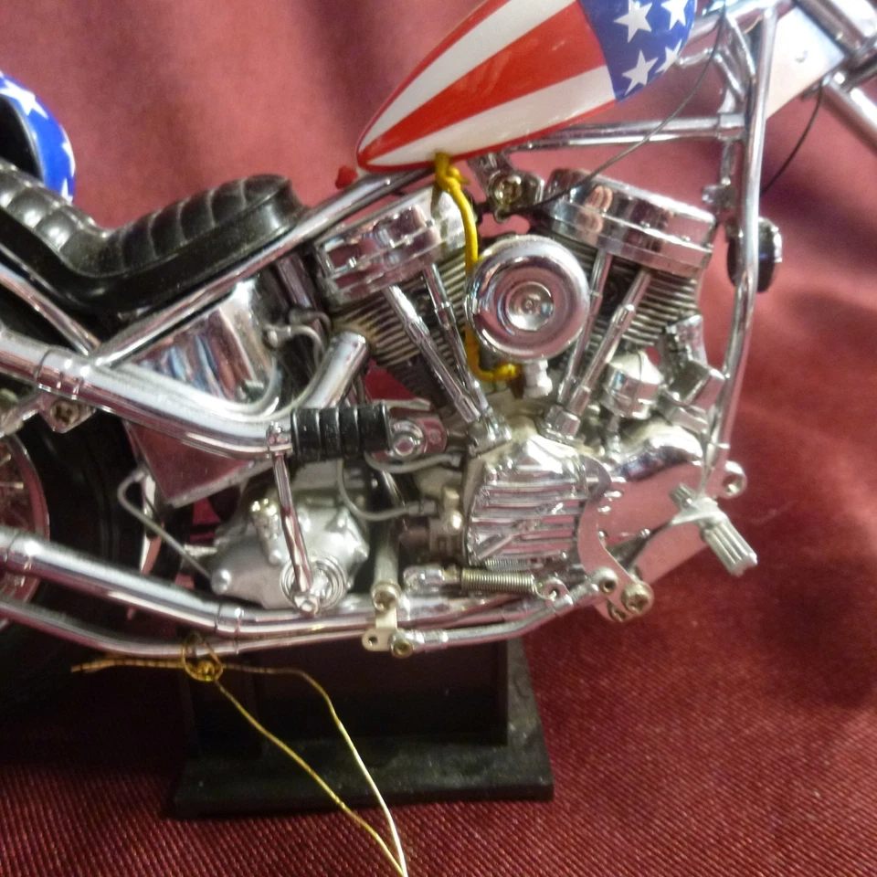 Easy Rider Chopper - Franklin Mint Precision Models 1:10 scale Captain America  - Image 4 of 4