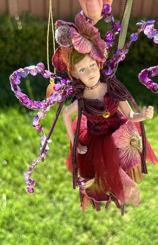 Katherine's Collection Wayne Kleski Hada Muñeca “Dara” Adorno de Navidad 8 pulgadas - Imagen 6 de 15