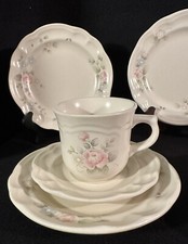 Set of 20 Pfaltzgraff Tea Rose Ceramic 8 Dessert Plates, 6 Saucers 6 Cups EUC