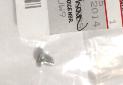 ジャック様 Kawasaki Bayou 220, 300,400 Pan Head Screw 3X5 NOS 92009-1123 (L