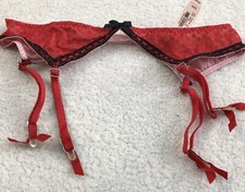 NWT RED MED / LARGE FLORAL LACE GARTER BELT.