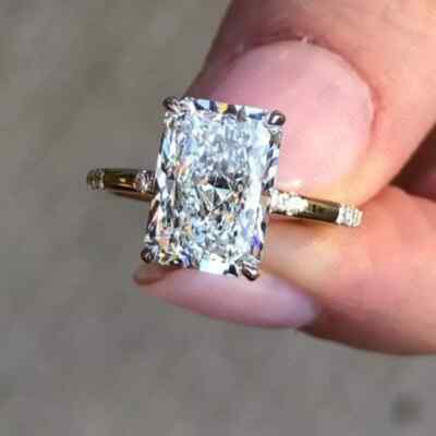 2,12 TCW strahlender Moissanit versteckter Halo Verlobungsring Ehering 9 K bicolor Gold