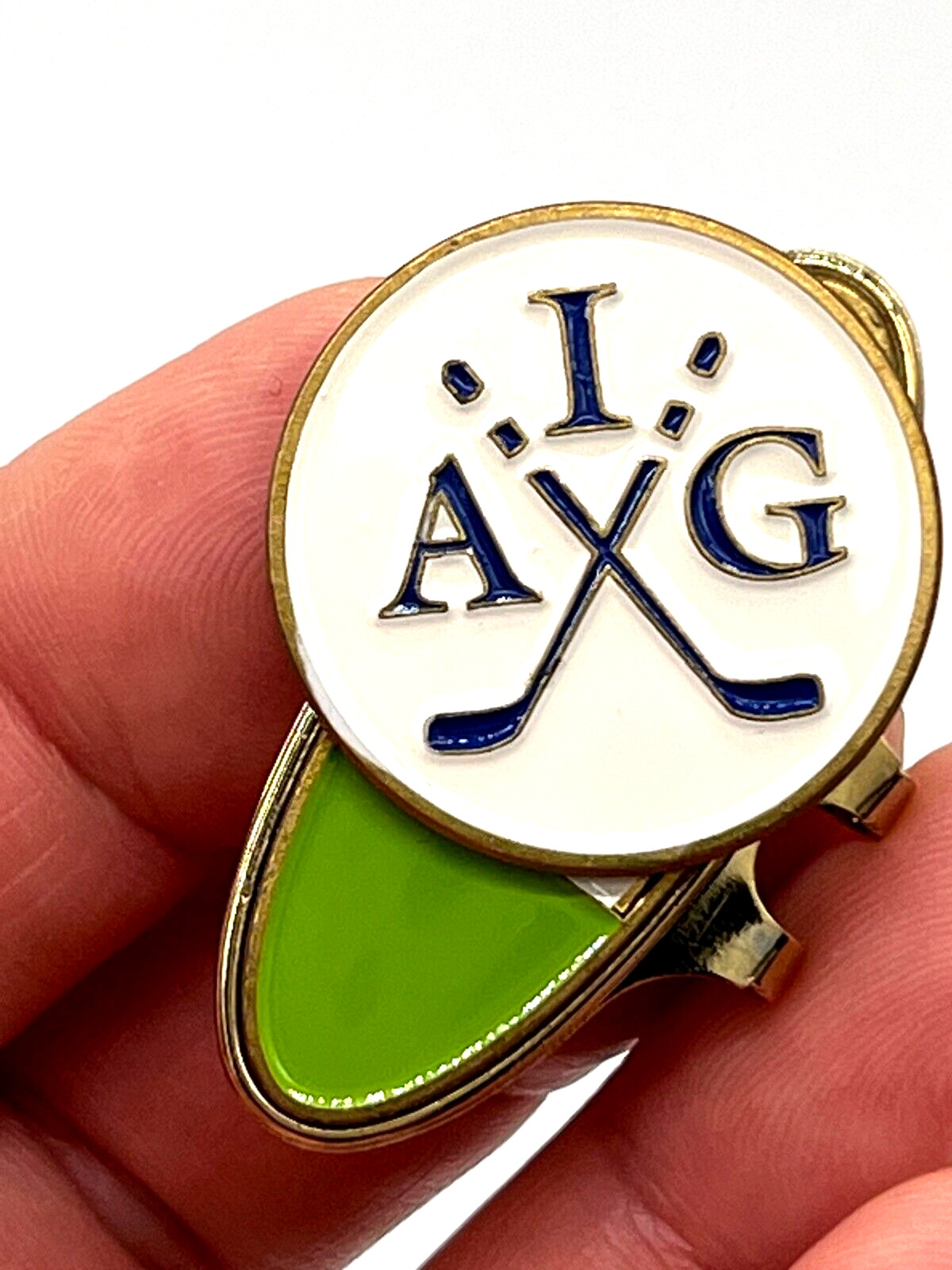 Magnamark USA Golf Design IAG Enameled Magnetic Golf Ball Marker And Hat Clip