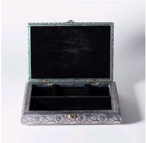 Antique Jewellery Box Trinkets Silver Aluminium Tree Of Life Velvet Lining - Picture 2 of 2