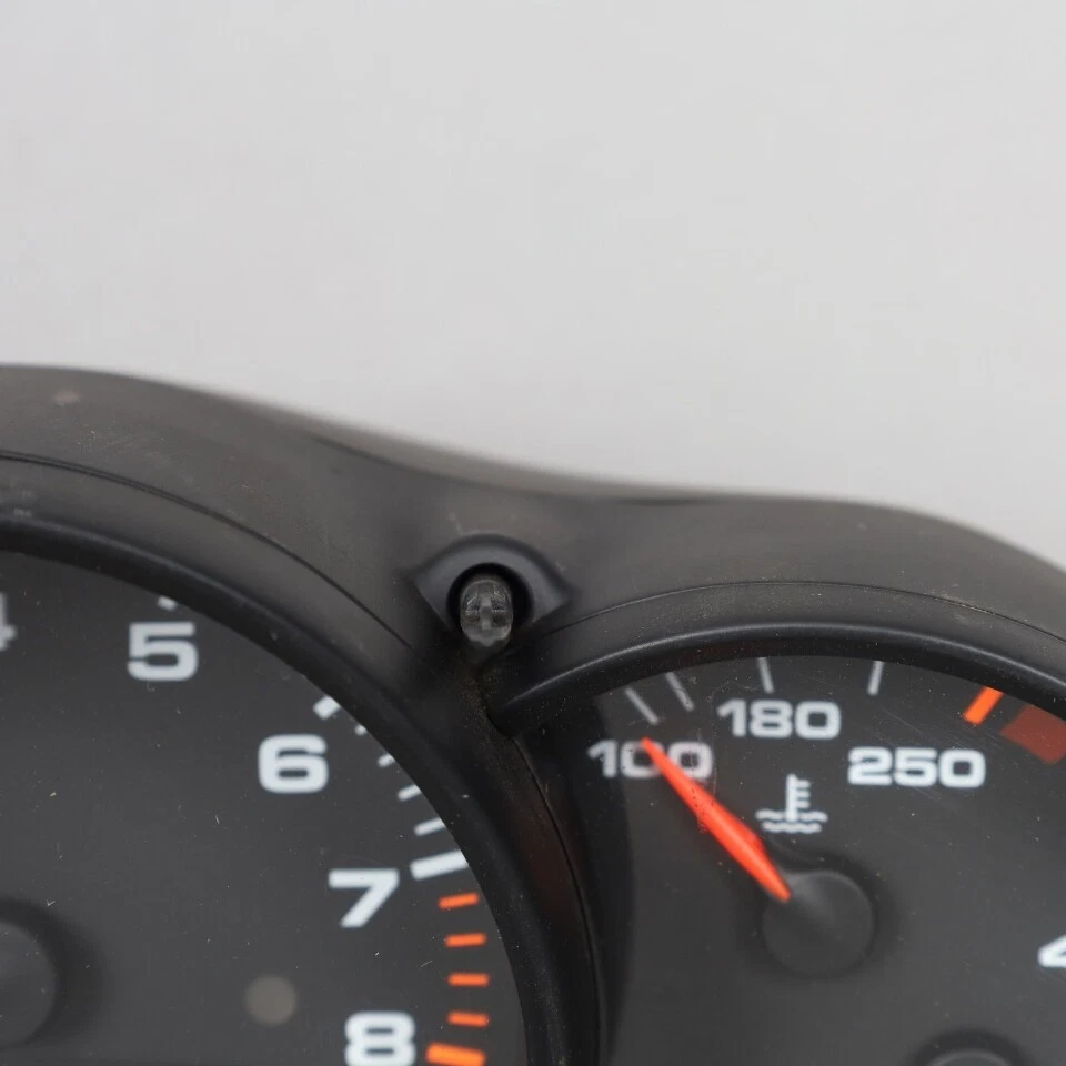 Cuadro de instrumentos velocímetro Porsche 911 996 2002 99664122303 OEM usado Foto 3 de 4