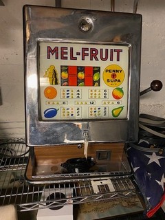 VINTAGE MELROY AUTOMATICS LTD LONDON MEL-FRUIT PENNY SLOT MACHINE–WORKS, GOOD CO