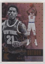 2017-18 Panini Essentials Damyean Dotson #153 0ts