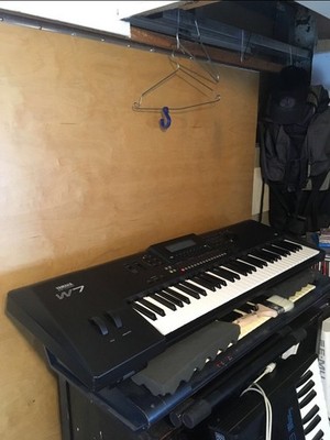 Yamaha W7 Workstation Synthesizer Keyboard
