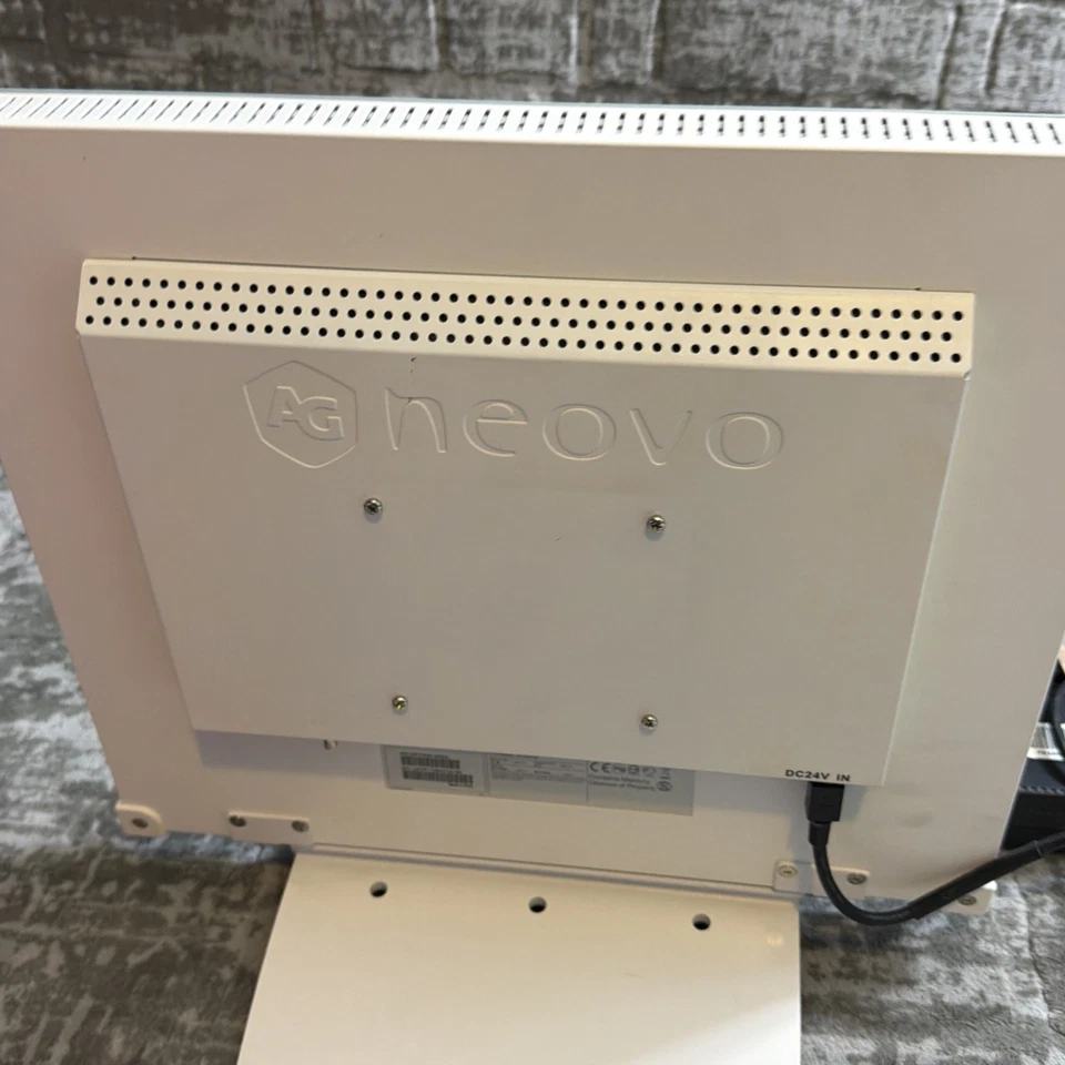 AG Neovo DR-17 Dental Monitor W Power Adapter - Image 3 of 4