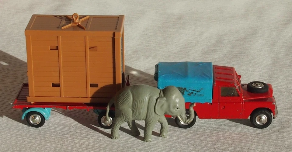 Elefant Cage Land Rover + Trailer Chipperfields Circus Corgi Gift Set 19 - Bild 4 von 4