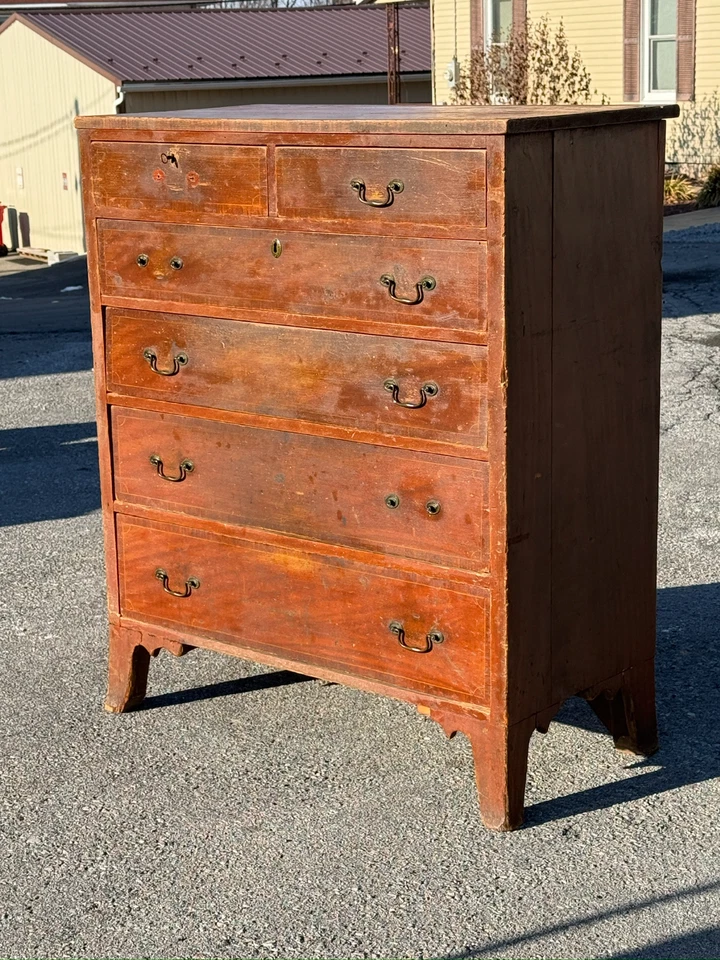 Pintura roja 1790 decorada Hepplewhite antiguo pecho alto arte popular Pa superficie antigua Foto 2 de 4