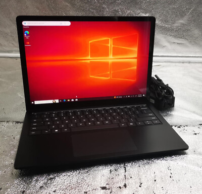 Microsoft Surface Laptop 3 13.5'' 256GB 8G Intel Core i5-1035G7 - 1.20 GHz *READ*