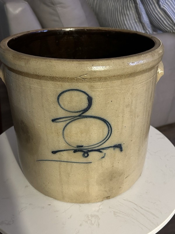 Stoneware crock with cobalt blue '2' decoration by Red Wing Pottery