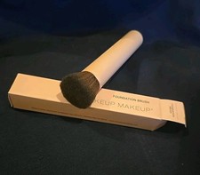 The Original No Makeup Makeup Foundation Brush BNIB