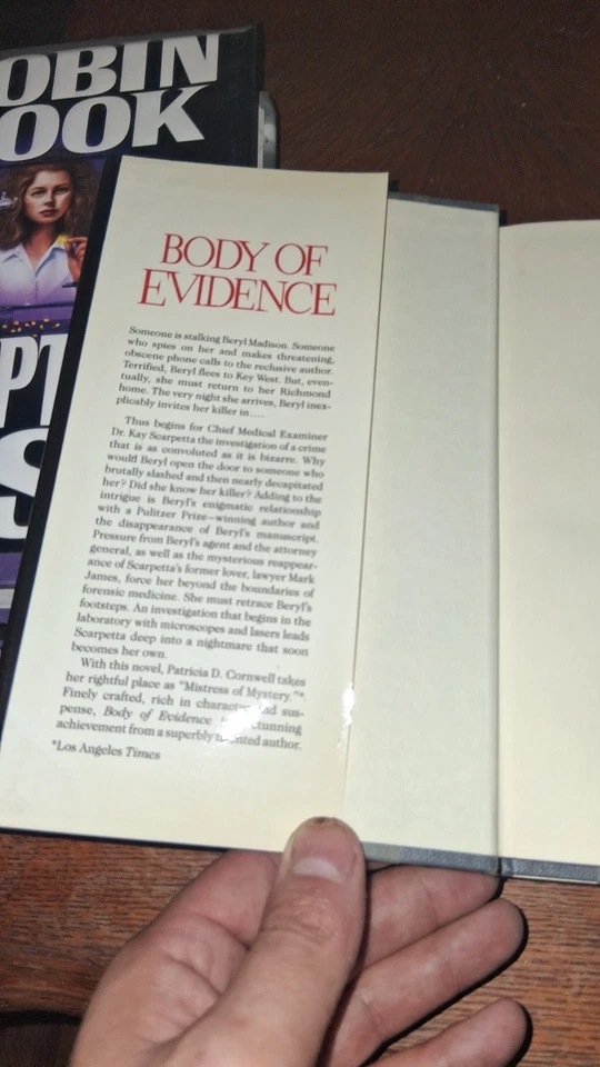 Patricia Cornwell Body of Evidence - Hardcover Foto 2 de 4
