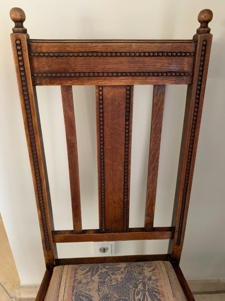 Antiker Tisch, Tee- Kaffee- Kreativ- Zimmer, klappbar, dazu gehören 4 Stühle - Bild 2 von 4