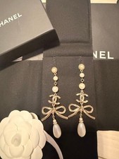 Chanel AR3730 Long Ribbon Motif Gold Pearl Earrings Jewelry Authentic