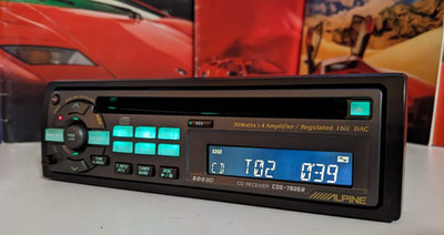 Alpine CDE-7826R FM/AM Car CD Receiver RDS Radio 4 X WATT 1 Bit DAC