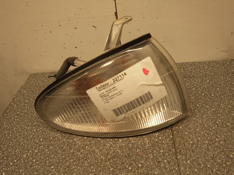 Freccia destra anteriore Hyundai Accent II posteriore a gradini (LC)   - Immagine 4 di 4