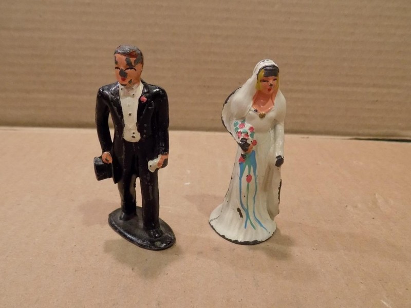 Barclay Cast Metal 3" Bride # 625 & Groom # 626 Figurine Wedding Toppers 1930's