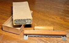 Vintage Stanley № 88 Adjustable Clapboard Marker in Original Box