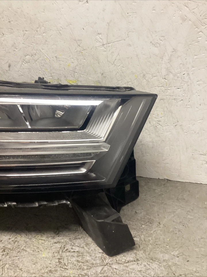 Farol lateral direito do passageiro Audi Q7 2017-2019 fabricante de equipamento original LED COMPLETO 4M0941774B - Imagem 2 de 4