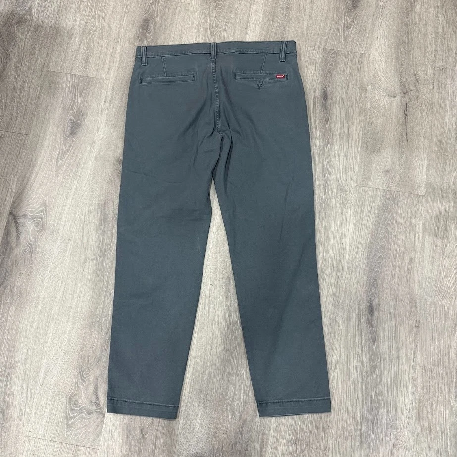 Pantalones cónicos Levi’s XX chinos estándar para hombre talla 34x30 (29) gris verde azulado informales Foto 2 de 4