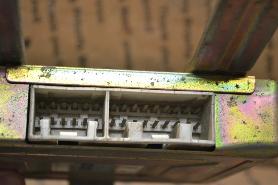 Unidad de control del motor Geo Metro 1989-1991 ECU 3392061B91 módulo 813-5G3 Foto 3 de 3