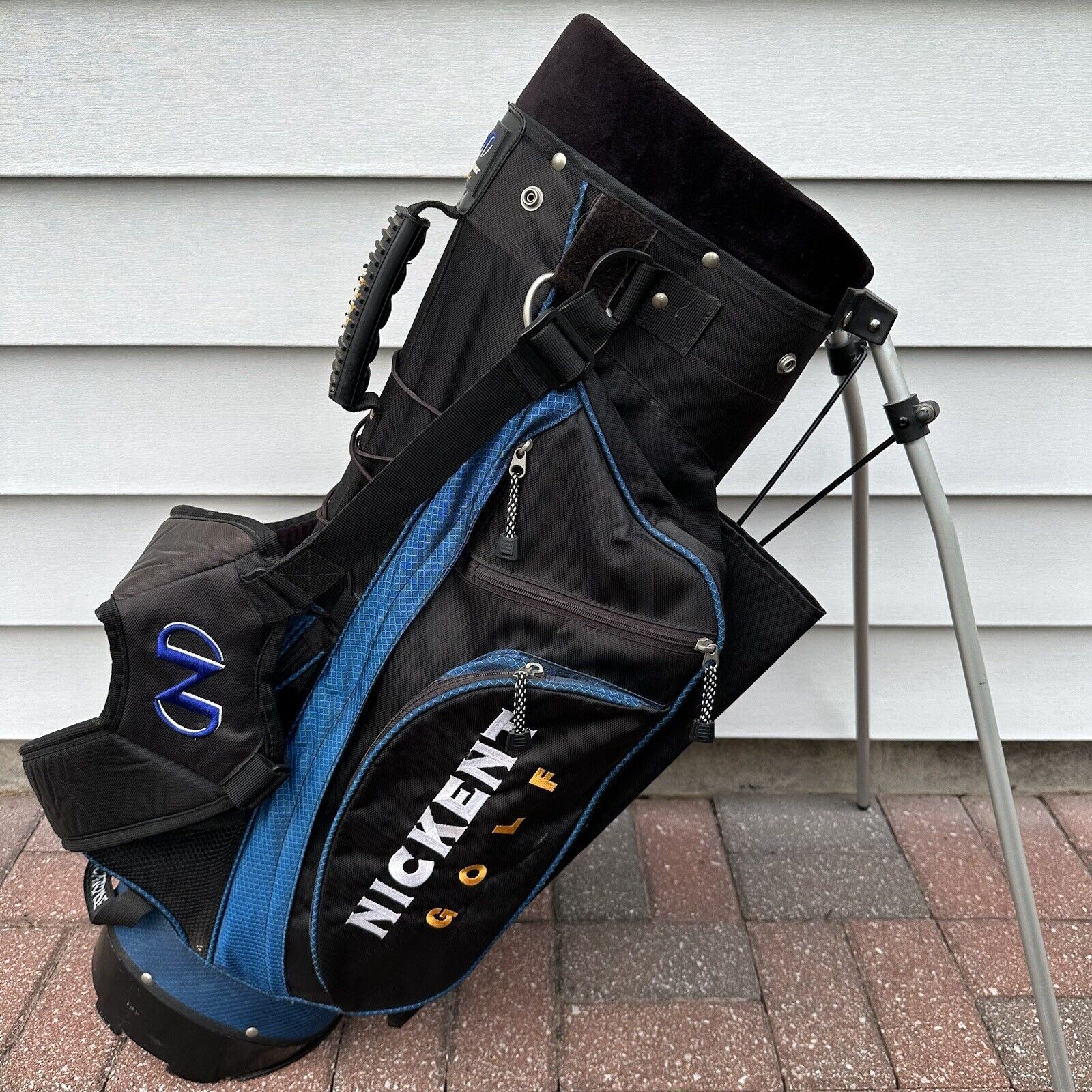 Nickent Golf Stand Carry Bag 4 Way Dividers Blue Black Logo With Rain Cover