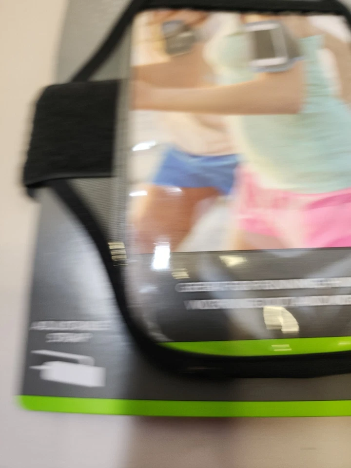 Sport Armband Case Sports Running Exercise Arm Band Phone Holder Adjustable  - Image 4 of 4