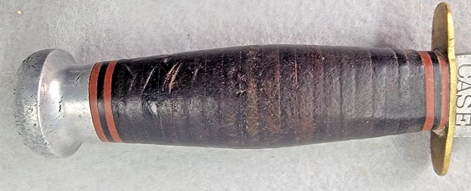 Vintage CASE Bowie Hunting Military Knife Hard to Find - Image 4 of 4