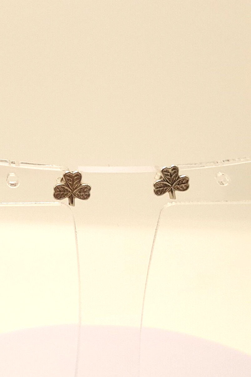 Gorgeous Solid Three Leaf Clover Stud Earrings 92… - image 6