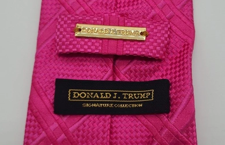 Corbata Donald J Trump Gold Bar Signature Collection para hombre 100 % seda rosa Foto 4 de 4
