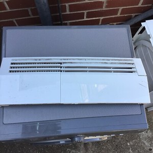 AEG T88595IS WÄRMEPUMPE KONDENSATOR TROCKNER Bodenschürze