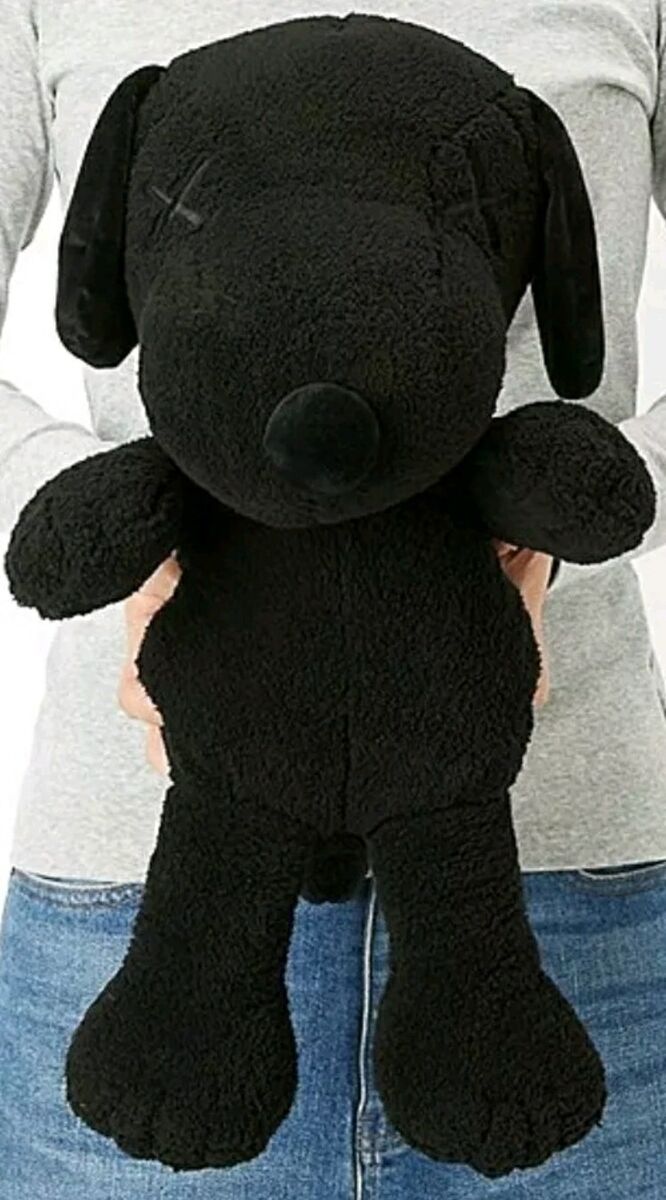 Peanuts Black Snoopy Plush Toy Uniqlo Kaws x Limited edition Peanuts Black Snoopy Plush Toy Uniqlo Kaws x Limited edition