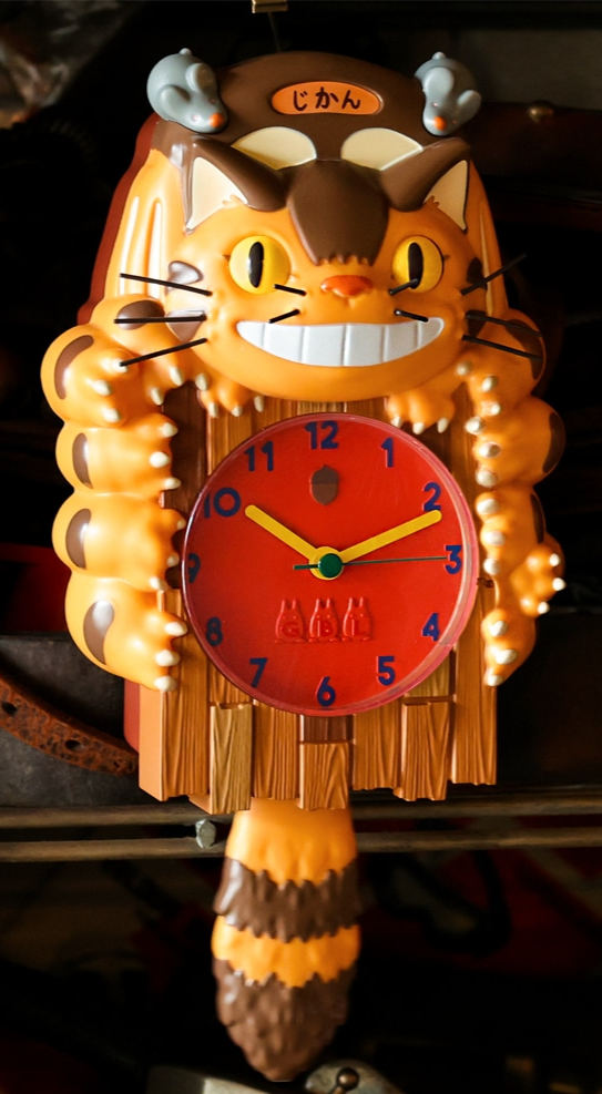 ネコバス掛け時計 Studio Ghibli My Neighbor Totoro Cat Bus Pendulum Wall Clock