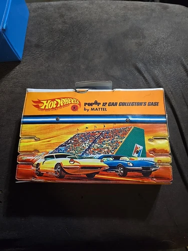 Hot Wheels Redline 12 CAR POP UP COLLECTORS CASE Orange Very Nice !!!