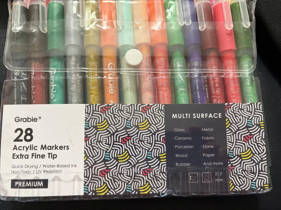 Grabie 28 acrylic multi suface non toxic marker set and assorted color pad - Image 4 of 4