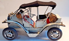 TIN PLATE MODEL OF AN EARLY MOTOR CAR 15cm LONG