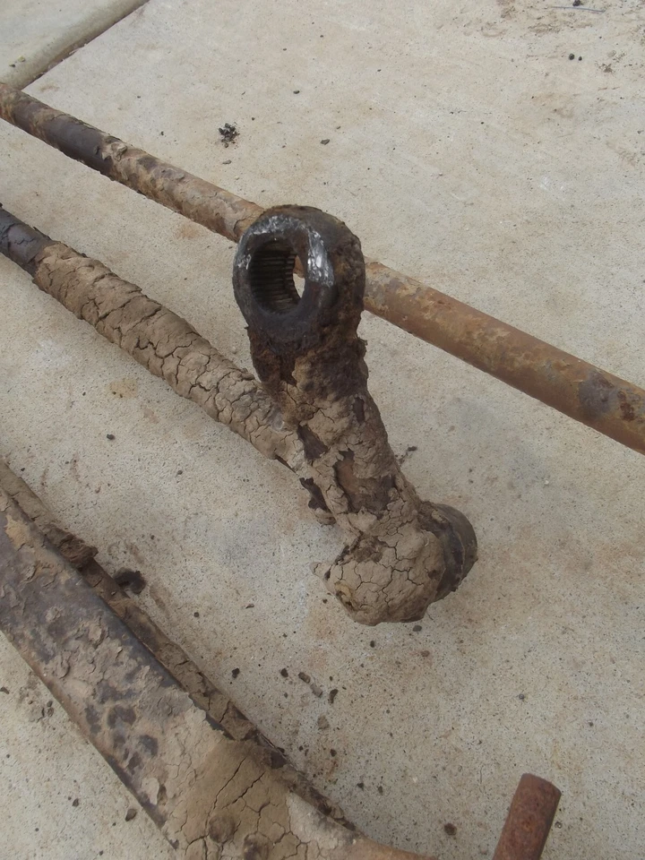 STUDEBAKER M5 TRUCK 1946 1947 1948  FRONT STRAIGHT AXLE - Image 4 of 4