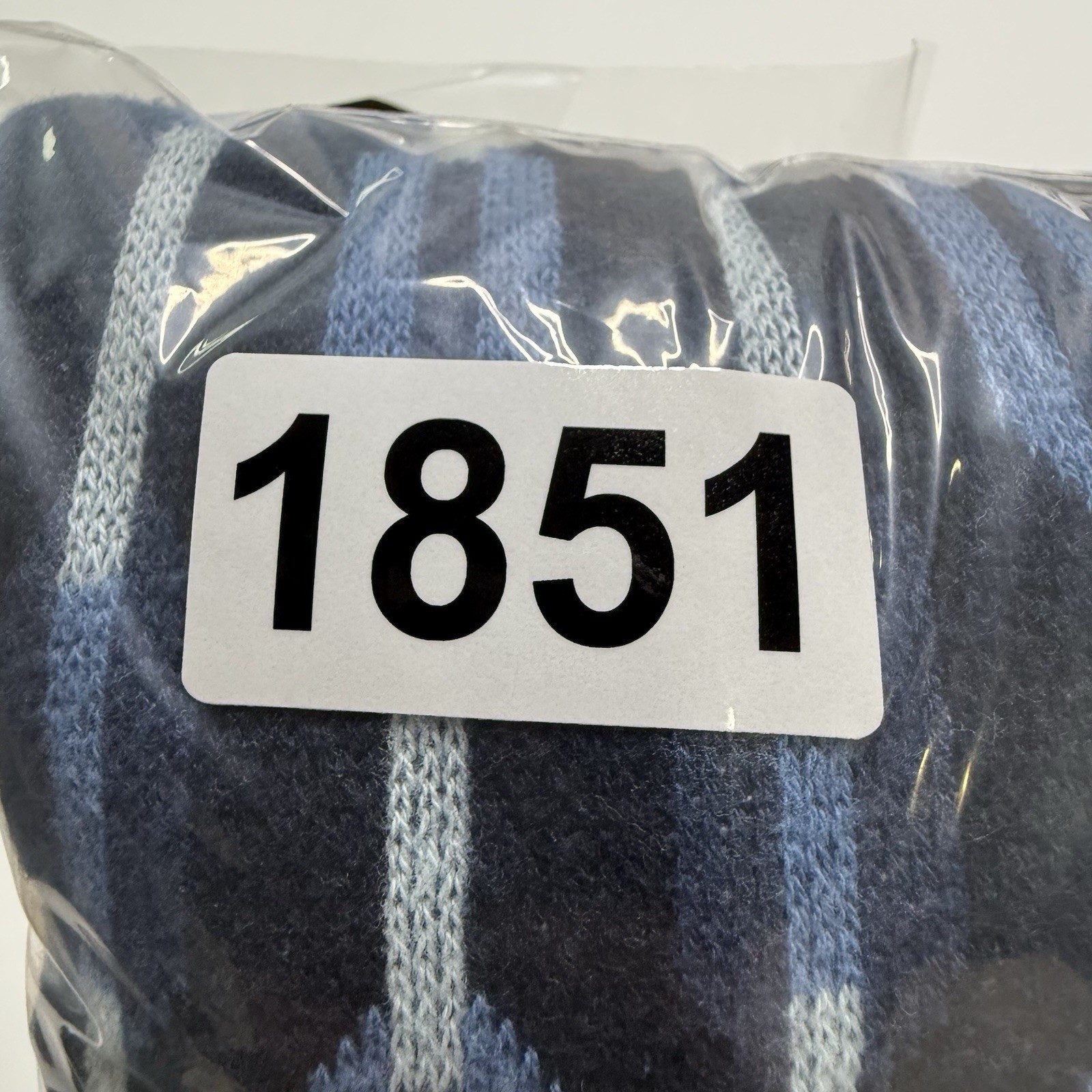 Original Use Geometric Patterned Blue Collared Sh… - image 8