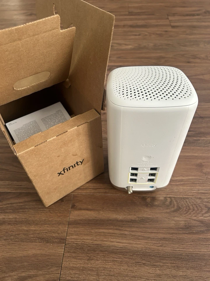 Xfinity XFi Gateway Router XB8-T with AC Power Cord White - Image 2 of 2