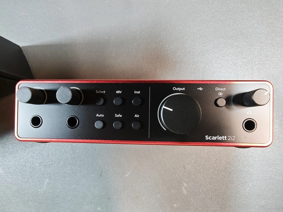 Focusrite Scarlett Solo 4^ Gen. interfaccia audio USB per registrazione - Image 3 of 4