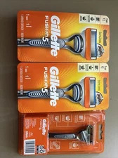 3 Pack Of Gillette Fusion5 Men’s Razor Handle + 1 Blade Refill Each