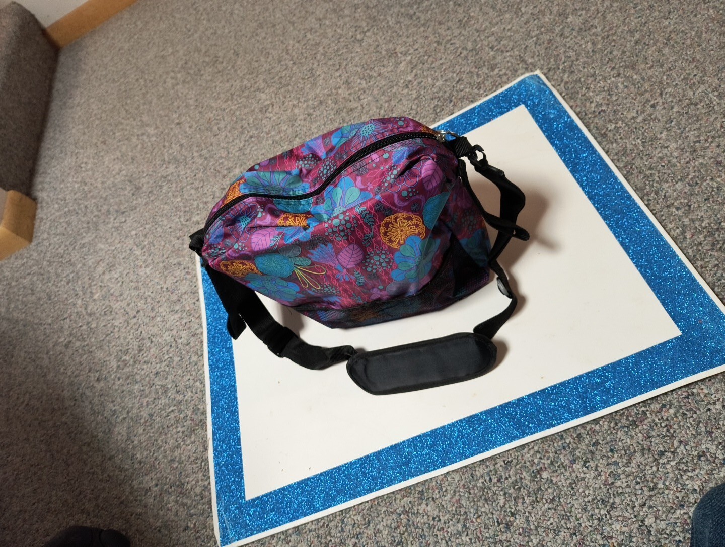Picture 1 of 8
