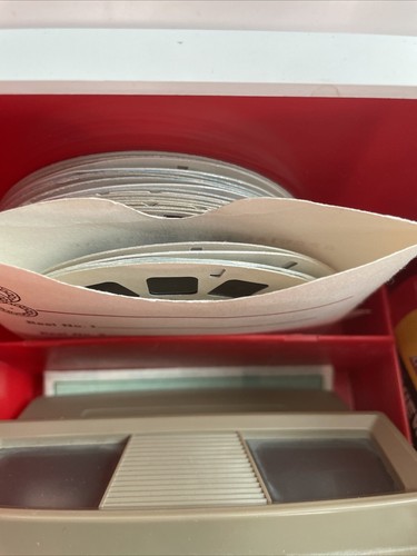 VTG GAF ViewMaster W/OVER 80 REELS*Most Reels Still In OG Packs*TESTED& WORKING - Picture 14 of 19