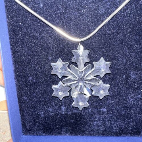 Swarovski Crystal Little Snowflake Ornament and Necklace - Picture 6 of 16