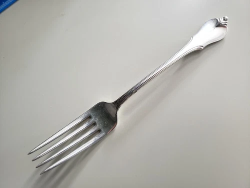 ANTIQUE VINTAGE COLLECTIBLE FORK 7.25" WALLACE STERLING SILVER