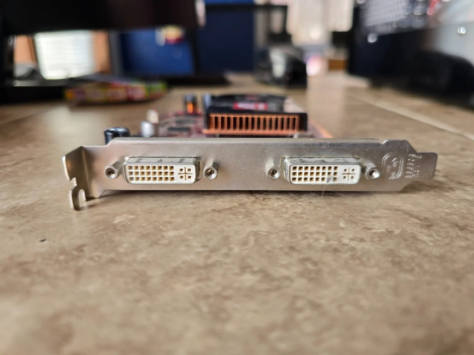 ATI FireGL 102B1490301 V3600 256MB PCIE 256M Workstation Video Card - Image 4 of 4