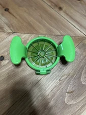 Progressive 8" Corer Cutter Wedger 16 slices Green with Safety Cover